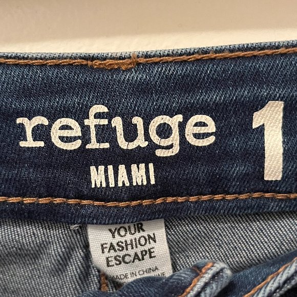 Refuge Jeans: Miami "Your Fashion Escape" Skinny Jeans, Medium Blue, Size: 1 - Picture 4 of 4